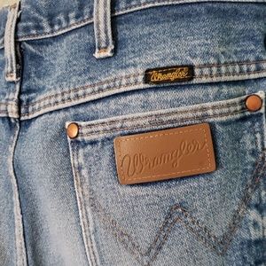 Mens Distressed Wranglers